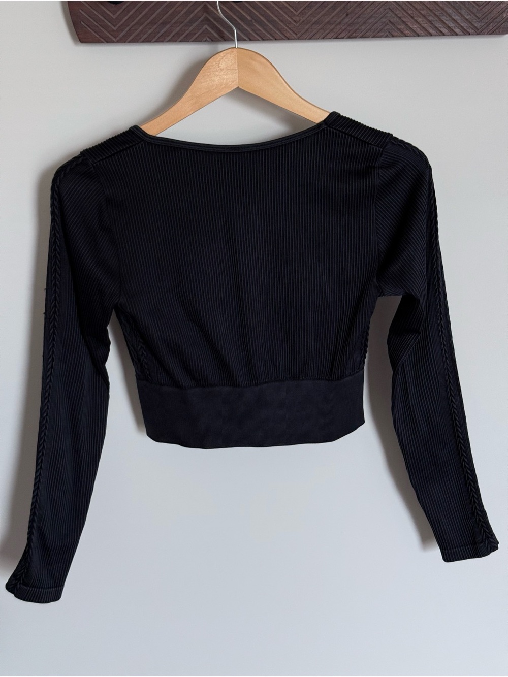 OFFLINE by Aerie Seamless Ribbed Long Sleeve Crop Top Large - Picture 5 of 13